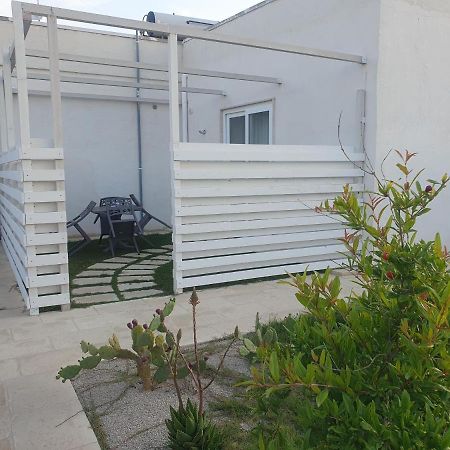 Sea Beach Home Torre Lapillo Exterior photo