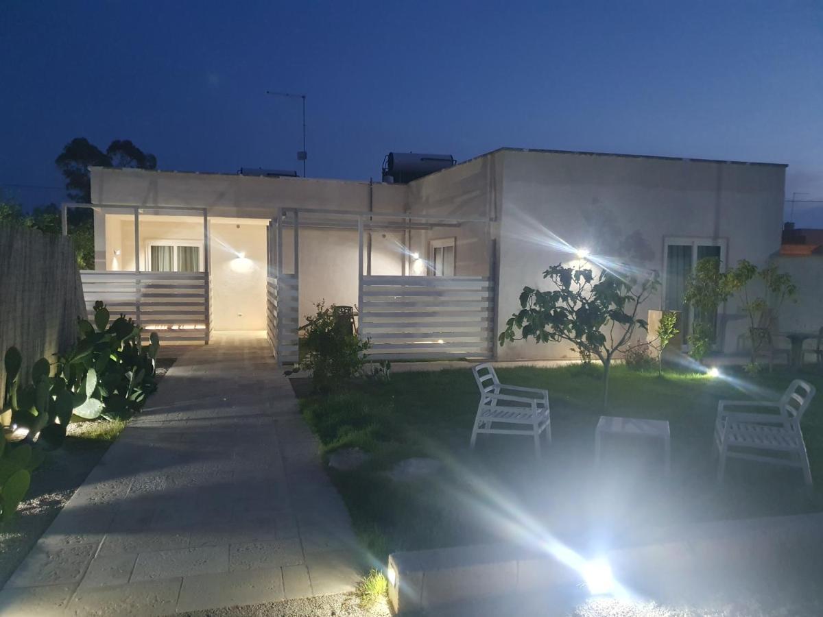 Sea Beach Home Torre Lapillo Exterior photo